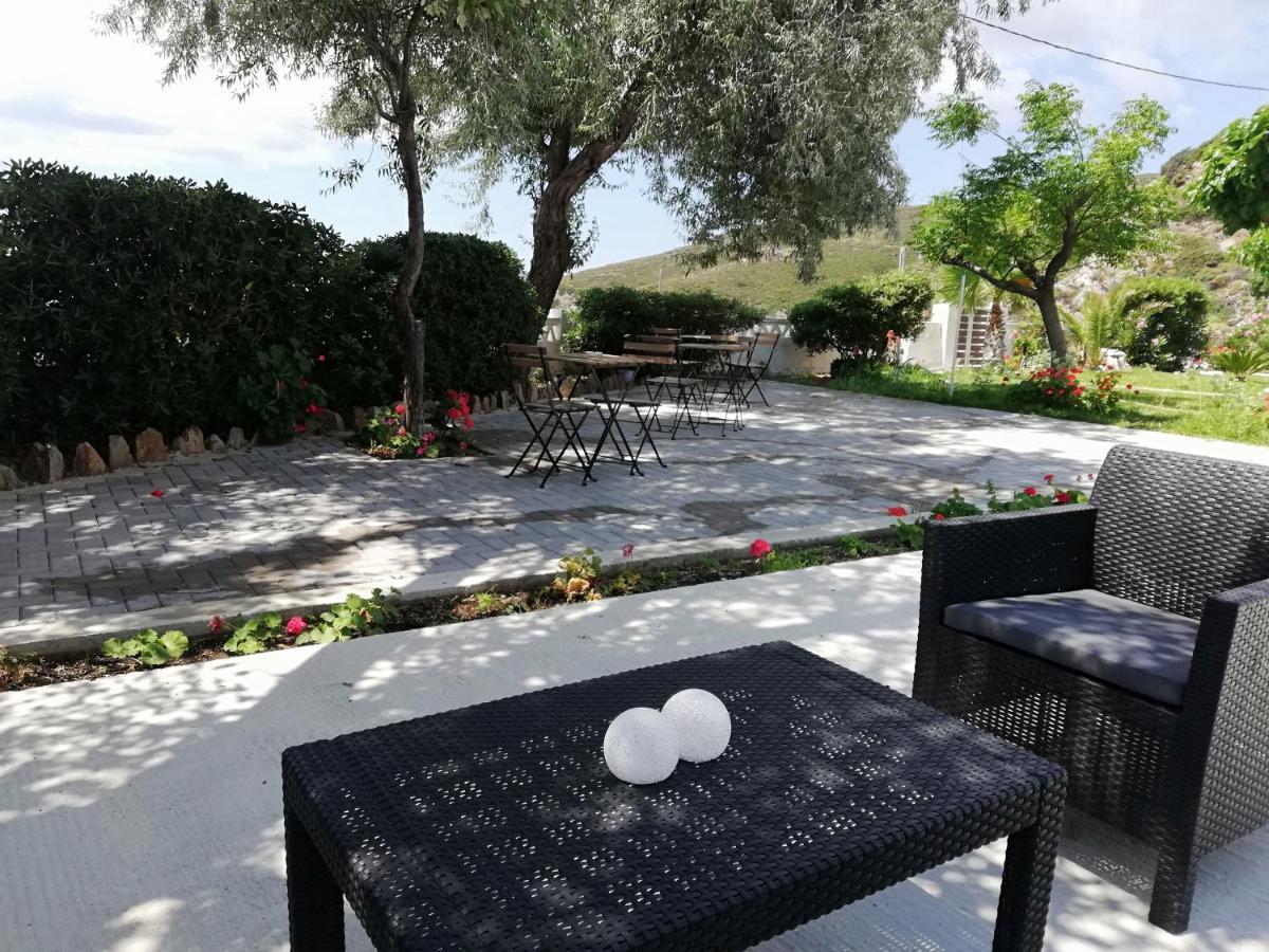 Ferienwohnung Pansion Katerina Skyros Acherounes Exterior foto