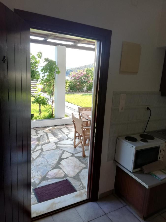 Ferienwohnung Pansion Katerina Skyros Acherounes Exterior foto