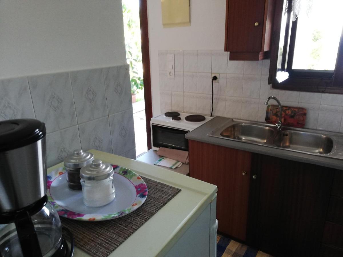 Ferienwohnung Pansion Katerina Skyros Acherounes Exterior foto