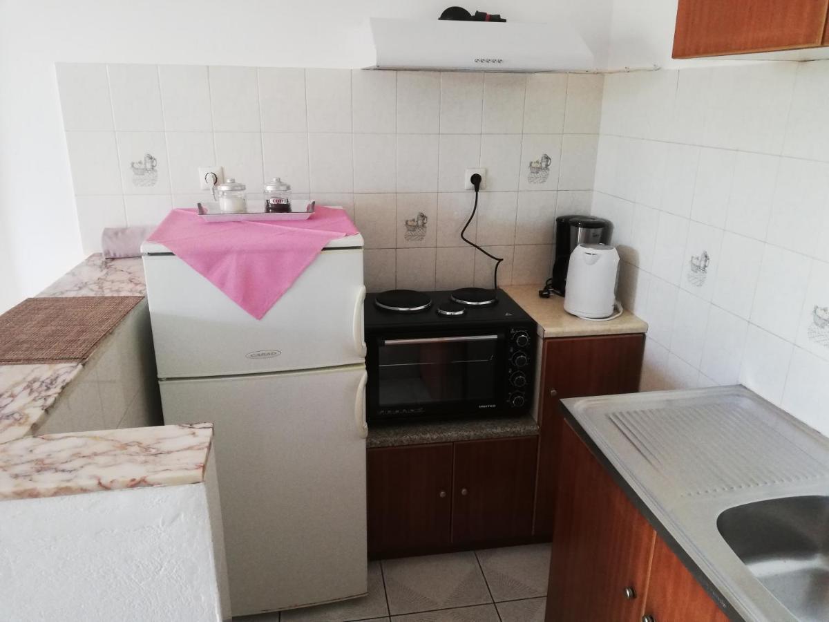 Ferienwohnung Pansion Katerina Skyros Acherounes Exterior foto