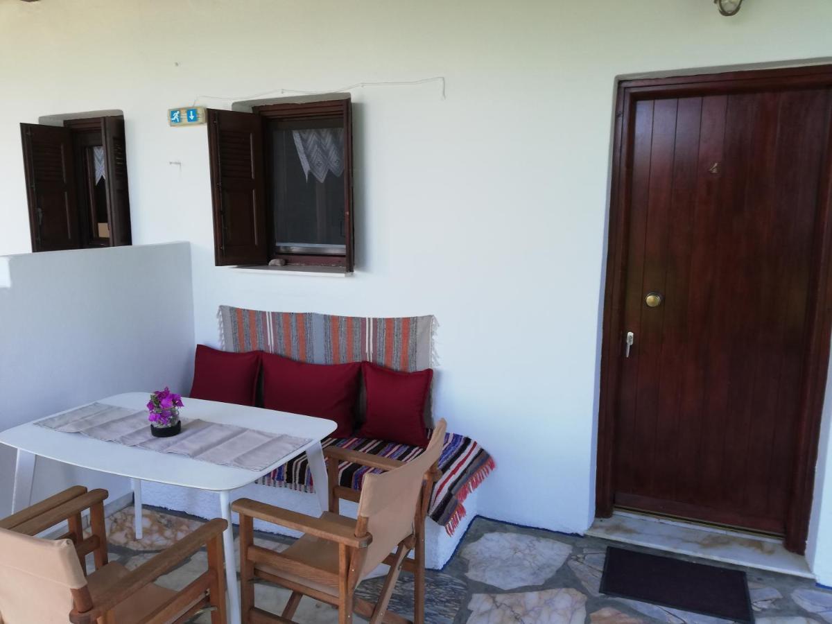 Ferienwohnung Pansion Katerina Skyros Acherounes Exterior foto