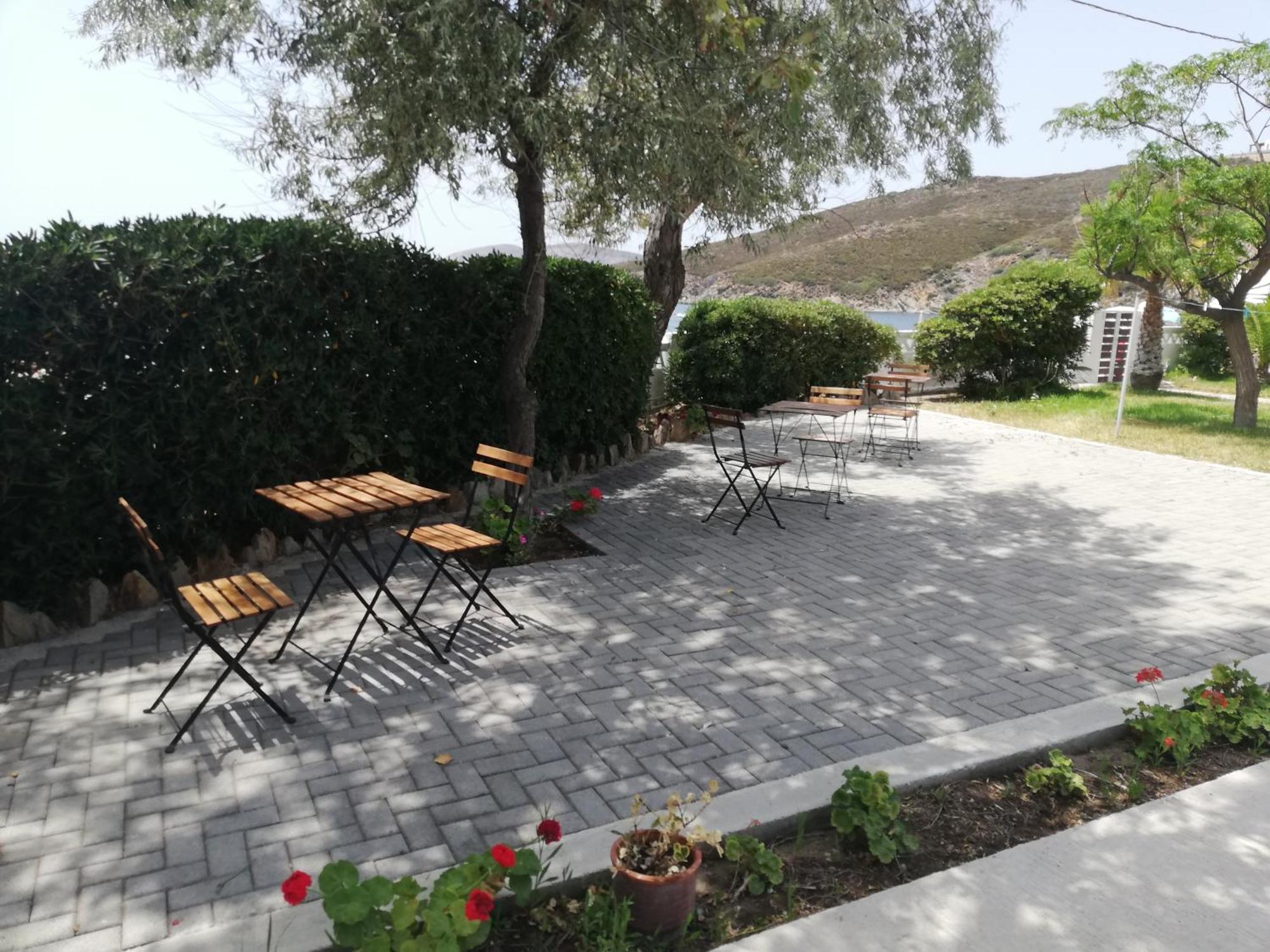 Ferienwohnung Pansion Katerina Skyros Acherounes Exterior foto